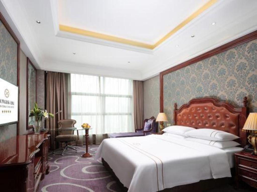 Chongqing Huachen International Hotel Exterior photo