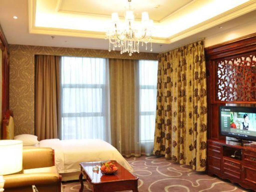 Chongqing Huachen International Hotel Exterior photo