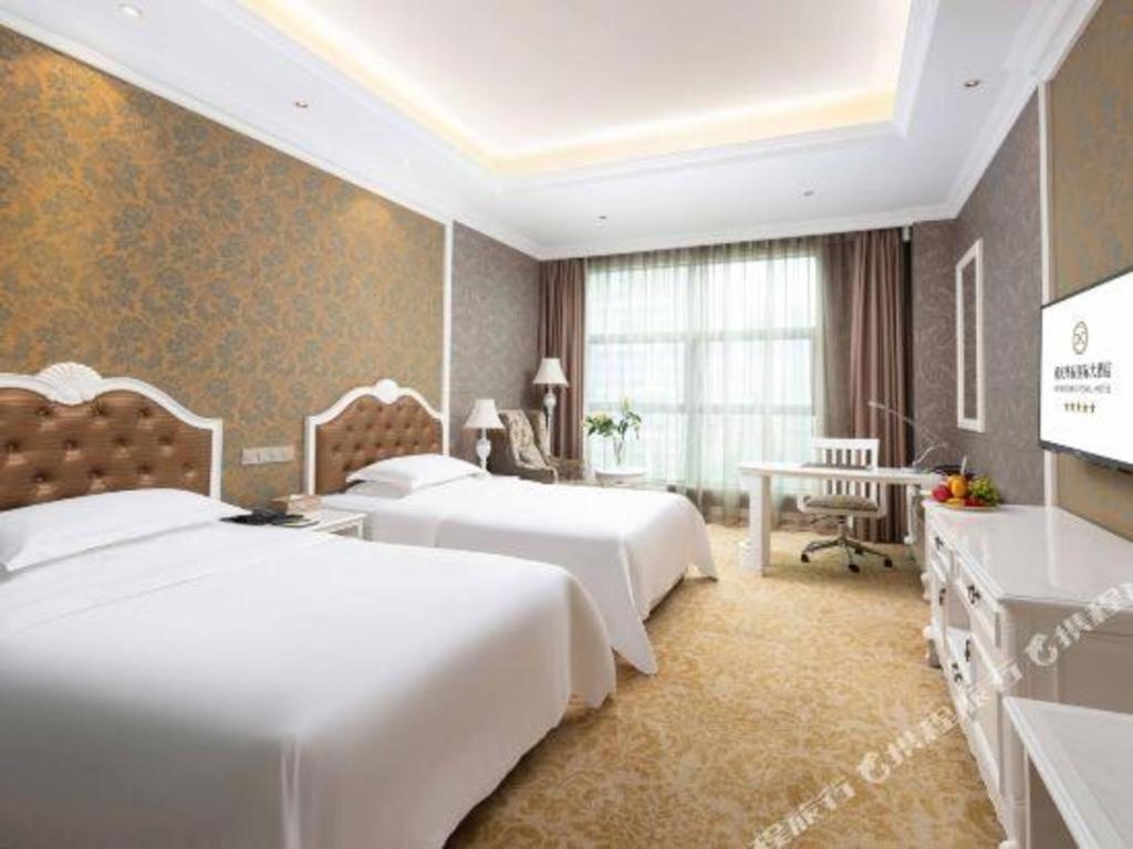 Chongqing Huachen International Hotel Exterior photo