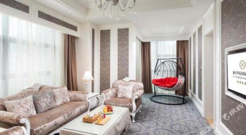 Chongqing Huachen International Hotel Exterior photo